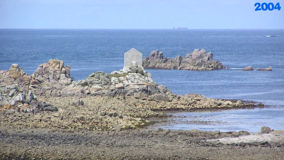 Burnt Island in 2004