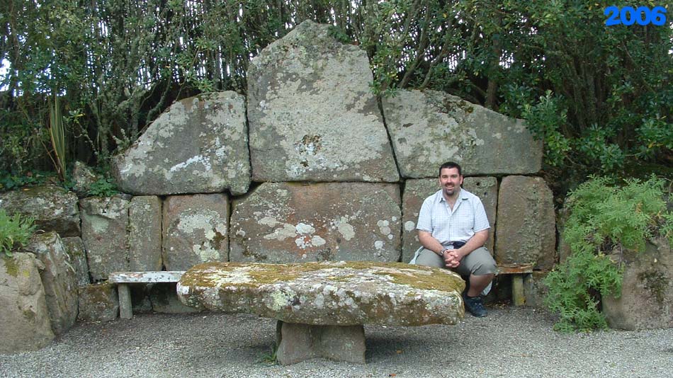 Tresco Abbey seat in 2006